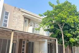 Disewakan Hunian Konsep Modern di Green Lake City Jakarta Barat dengan 3 Kamar Disewakan Hunian Konsep Modern di Green Lake City Jakarta Barat dengan 3 Kamar