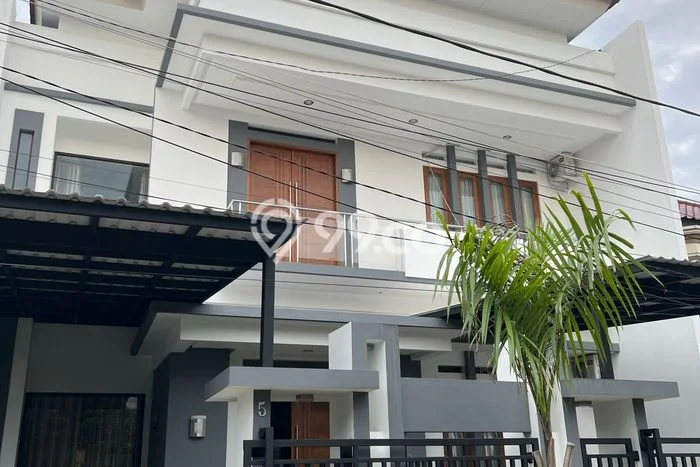 For Sale! Luxury House LT 319m2 Desain Modern di Baranangsiang For Sale! Luxury House LT 319m2 Desain Modern di Baranangsiang