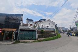 Rumah Modern 2 Kamar LT 180m2 di Gudang Rumah Modern 2 Kamar LT 180m2 di Gudang