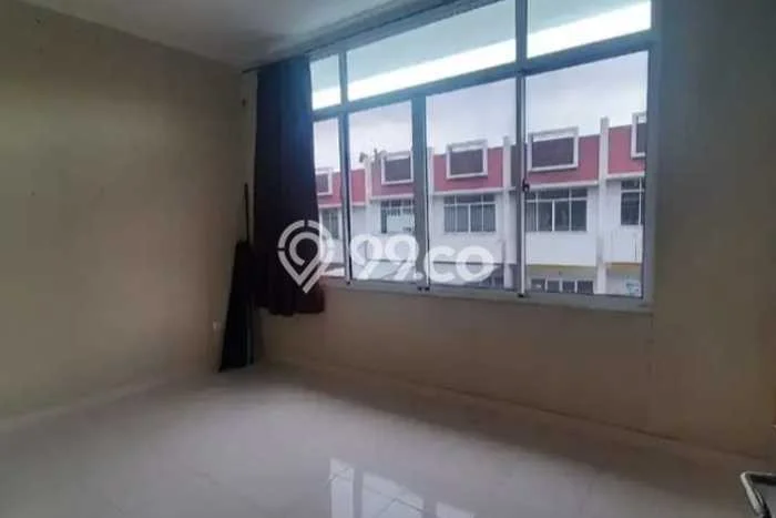 Ruko Dijual di Jakarta Timur LT 45m2 & LB 90m2 Lokasi Terbaik! Ruko Dijual di Jakarta Timur LT 45m2 & LB 90m2 Lokasi Terbaik!