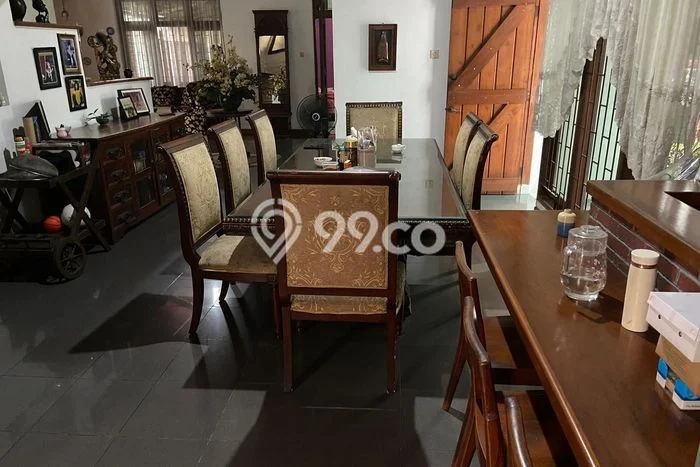Rumah Luxury Modern Siap Huni di Cibubur Jakarta Timur Rumah Luxury Modern Siap Huni di Cibubur Jakarta Timur