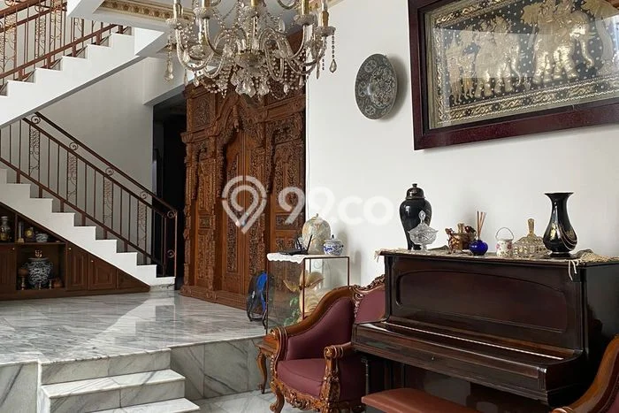 Hunian Mewah LB 800m2 Siap Pakai Desain Elegan di Bambu Apus, Jakarta Timur Hunian Mewah LB 800m2 Siap Pakai Desain Elegan di Bambu Apus, Jakarta Timur