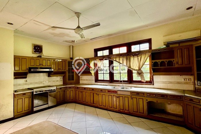 Rumah Luxury Modern Siap Huni di Kemang Jakarta Selatan Rumah Luxury Modern Siap Huni di Kemang Jakarta Selatan