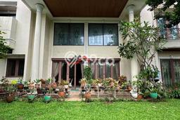Dijual Rumah Luas Elegan Dengan View Eksklusif di Cipete, Jakarta Selatan Dijual Rumah Luas Elegan Dengan View Eksklusif di Cipete, Jakarta Selatan