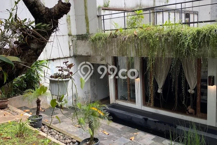 Jual Rumah Luas Megah Dengan View Eksklusif di Kemang, Jakarta Selatan Jual Rumah Luas Megah Dengan View Eksklusif di Kemang, Jakarta Selatan