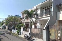 Ready to Use! Luxury House LT 243m2 Desain Modern di Grogol Ready to Use! Luxury House LT 243m2 Desain Modern di Grogol