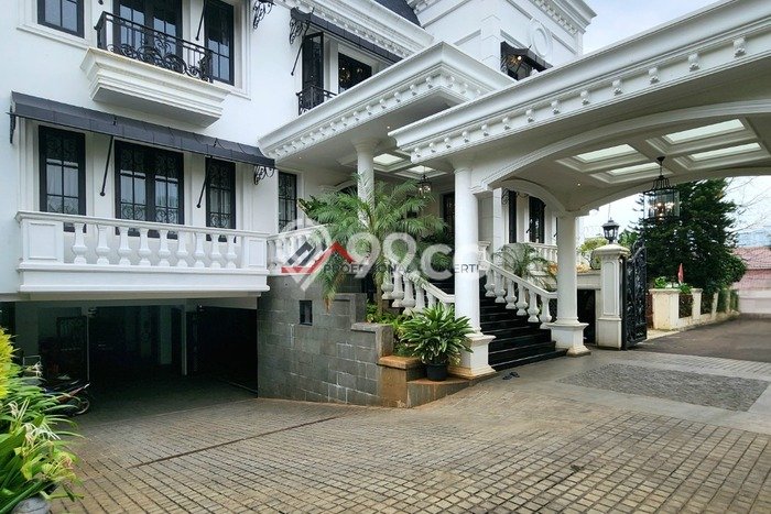 Rumah Luxury Modern Siap Huni di Kemang Jakarta Selatan Rumah Luxury Modern Siap Huni di Kemang Jakarta Selatan