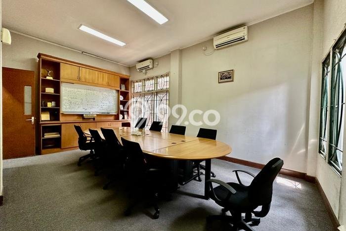 Dijual! Kantor di Warung Buncit Jakarta Selatan LT 975m2 / LB 786m2 Kawasan Strategis Dijual! Kantor di Warung Buncit Jakarta Selatan LT 975m2 / LB 786m2 Kawasan Strategis