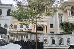 Rumah Eksklusif Dijual di Jakarta Utara Fasilitas Premium Rumah Eksklusif Dijual di Jakarta Utara Fasilitas Premium
