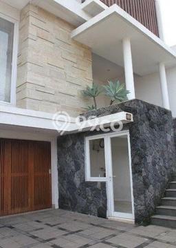 Hunian Elit LB 271m2 Siap Pakai Desain Elegan di Lebak Bulus, Jakarta Selatan Hunian Elit LB 271m2 Siap Pakai Desain Elegan di Lebak Bulus, Jakarta Selatan