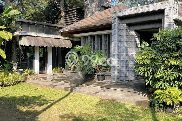 Vila di , Area 2602m2m², Akses ke berbagai fasilitas umum Vila di , Area 2602m2m², Akses ke berbagai fasilitas umum