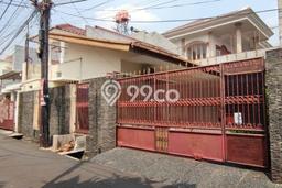 Rumah Elit Modern Tanpa Renovasi di Pulomas Jakarta Timur Rumah Elit Modern Tanpa Renovasi di Pulomas Jakarta Timur
