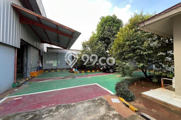 Unit Gudang Dijual di Bekasi LT 2319m2 & LB 1100m2 Unit Gudang Dijual di Bekasi LT 2319m2 & LB 1100m2