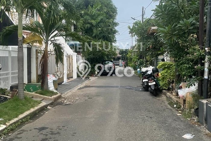 Rumah Elit LB 450m2 Siap Huni Desain Elegan di Pulo Asem, Jakarta Timur Rumah Elit LB 450m2 Siap Huni Desain Elegan di Pulo Asem, Jakarta Timur