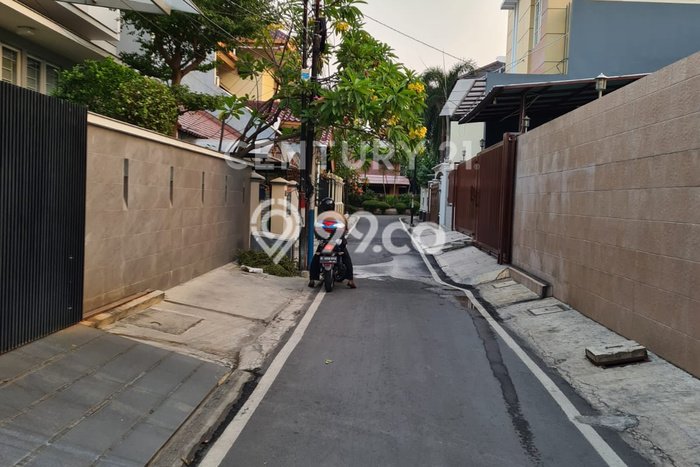 Hunian Eksklusif Siap Huni LT 205m2 di Cempaka Putih, Jakarta Pusat Hunian Eksklusif Siap Huni LT 205m2 di Cempaka Putih, Jakarta Pusat