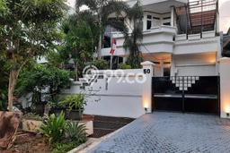 For Sale Hunian Elegan Klasik di Jakarta Selatan For Sale Hunian Elegan Klasik di Jakarta Selatan