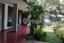 Ready to Use! Premium House LT 345m2 Desain Elegan di Pulo Asem Ready to Use! Premium House LT 345m2 Desain Elegan di Pulo Asem