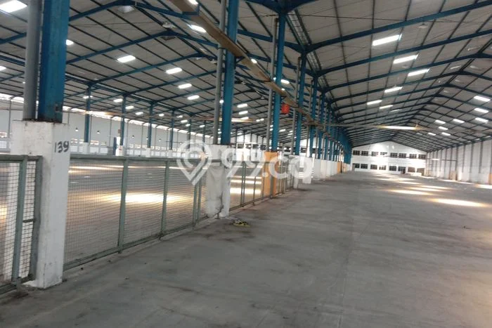 Gudang Disewa di Surabaya dengan LB 8000m2 Area Komersial Ramai Gudang Disewa di Surabaya dengan LB 8000m2 Area Komersial Ramai
