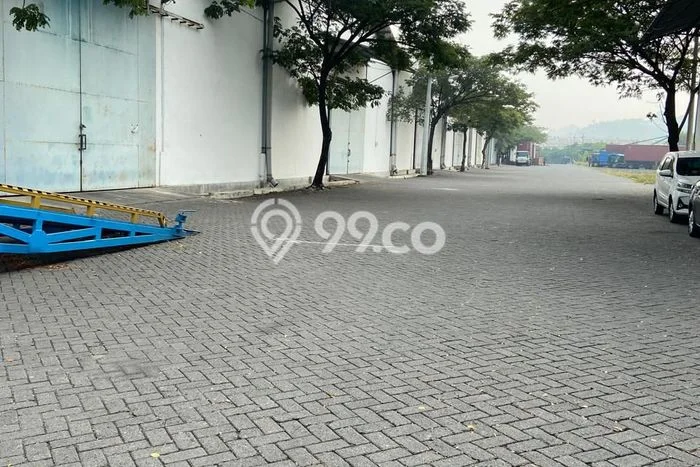 FOR RENT! Gudang di Surabaya Kota Cocok untuk Bisnis 13500m2 FOR RENT! Gudang di Surabaya Kota Cocok untuk Bisnis 13500m2