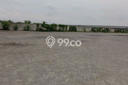 Tanah Disewakan Lokasi Surabaya Seluas 6000m2 Strategis dan Aman Tanah Disewakan Lokasi Surabaya Seluas 6000m2 Strategis dan Aman
