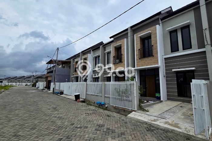 Sewa cepat rumah minimalis strategis 3 Kamar di Sidoarjo, Sidoarjo Sewa cepat rumah minimalis strategis 3 Kamar di Sidoarjo, Sidoarjo