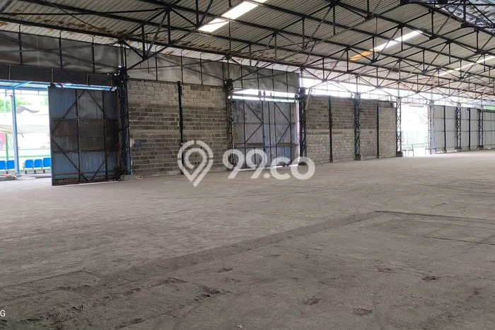 Unit Gudang Disewa Lokasi Pulo Gadung, Jakarta Timur Spesifikasi Luas Bangunan 2160m2 Unit Gudang Disewa Lokasi Pulo Gadung, Jakarta Timur Spesifikasi Luas Bangunan 2160m2
