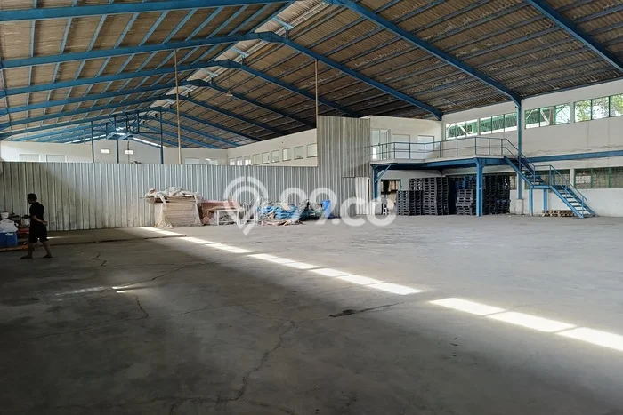 Disewakan Gudang di Pusat Kota Tangerang Ramai Strategis Disewakan Gudang di Pusat Kota Tangerang Ramai Strategis