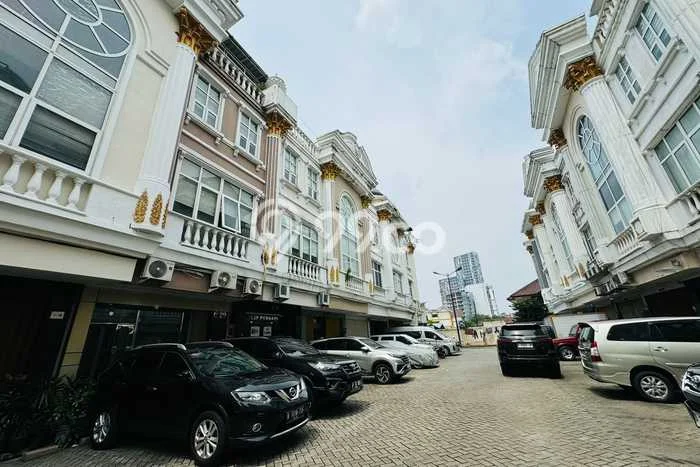 Ruko Dijual Lokasi Emas di Tebet Luas 238m2 Ruko Dijual Lokasi Emas di Tebet Luas 238m2