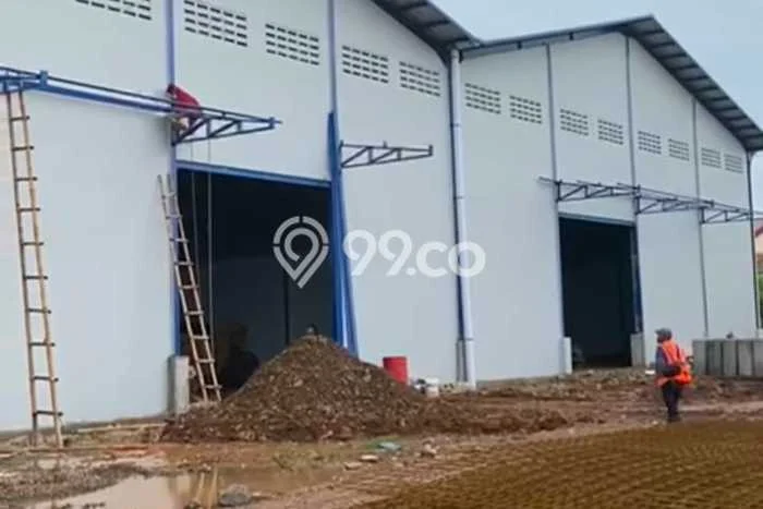Unit Gudang Paling Strategis di Pakuhaji Tangerang dengan LB 690m2 Unit Gudang Paling Strategis di Pakuhaji Tangerang dengan LB 690m2