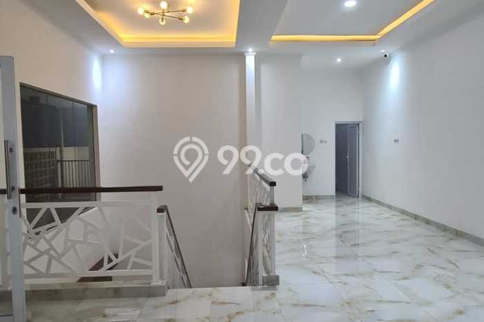 Hunian Strategis 3 KT LB 120m2 Kondisi Bagus di Galaxy Hunian Strategis 3 KT LB 120m2 Kondisi Bagus di Galaxy