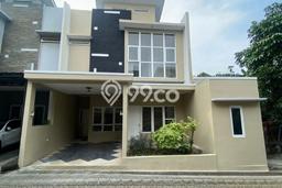 Hunian Cantik Modern Lb 180m2 di Duren Sawit, Jakarta Timur Hunian Cantik Modern Lb 180m2 di Duren Sawit, Jakarta Timur