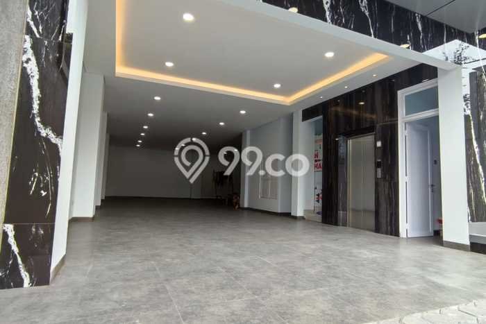 Unit Kantor Dijual di Jakarta Timur LT 279m2 & LB 726m2 Unit Kantor Dijual di Jakarta Timur LT 279m2 & LB 726m2