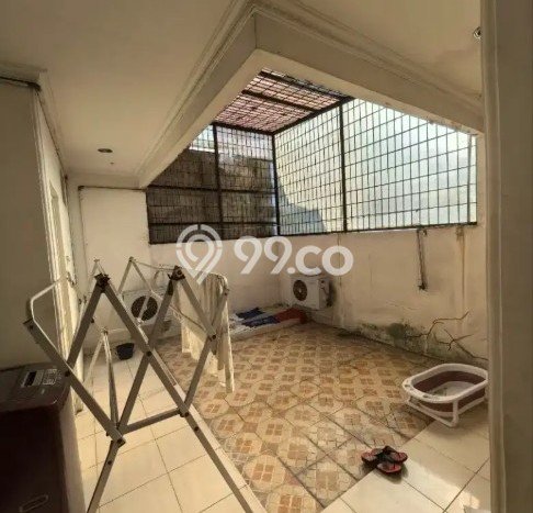 Rumah Luxury Modern Tanpa Renovasi di Sumur Batu Jakarta Pusat Rumah Luxury Modern Tanpa Renovasi di Sumur Batu Jakarta Pusat