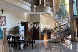 Rumah Mewah LB 400m2 Siap Huni Desain Elegan di Pakuwon CIty, Surabaya Rumah Mewah LB 400m2 Siap Huni Desain Elegan di Pakuwon CIty, Surabaya