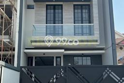 Siap Huni Rumah Mewah 5 Kamar di Mulyorejo Dekat ke Mana Pun Siap Huni Rumah Mewah 5 Kamar di Mulyorejo Dekat ke Mana Pun