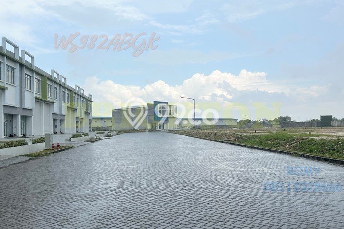Lokasi Strategis! Dijual Gudang Bisnis di Manyar, Gresik Kondisi Baik Lokasi Strategis! Dijual Gudang Bisnis di Manyar, Gresik Kondisi Baik
