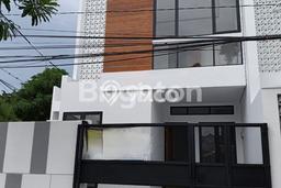 Jual Rumah Bagus Siap Huni LB 120m2 di Kenjeran, Surabaya Jual Rumah Bagus Siap Huni LB 120m2 di Kenjeran, Surabaya