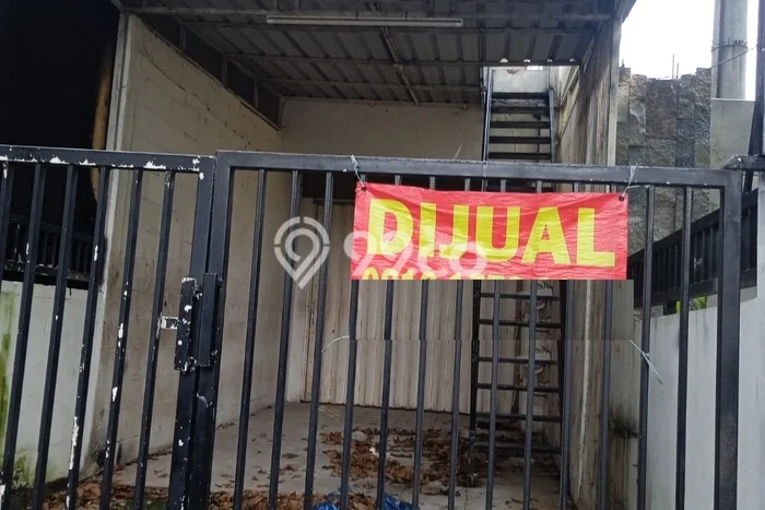 Untuk Dijual Ruko di Jambangan, Surabaya Harga Penawaran Spesial Untuk Dijual Ruko di Jambangan, Surabaya Harga Penawaran Spesial