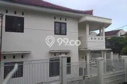 For Sale Rumah 5 Kamar Lokasi Ideal Nyaman dan Strategis di Sidoarjo For Sale Rumah 5 Kamar Lokasi Ideal Nyaman dan Strategis di Sidoarjo