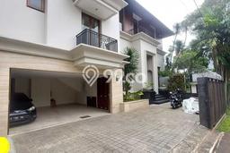 Ready to Use! Luxury House LT 465m2 Desain Modern di Cipete Ready to Use! Luxury House LT 465m2 Desain Modern di Cipete