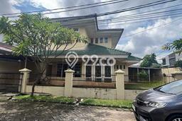 Rumah Luxury Modern Tanpa Renovasi di Graha Raya Bintaro Tangerang Selatan Rumah Luxury Modern Tanpa Renovasi di Graha Raya Bintaro Tangerang Selatan