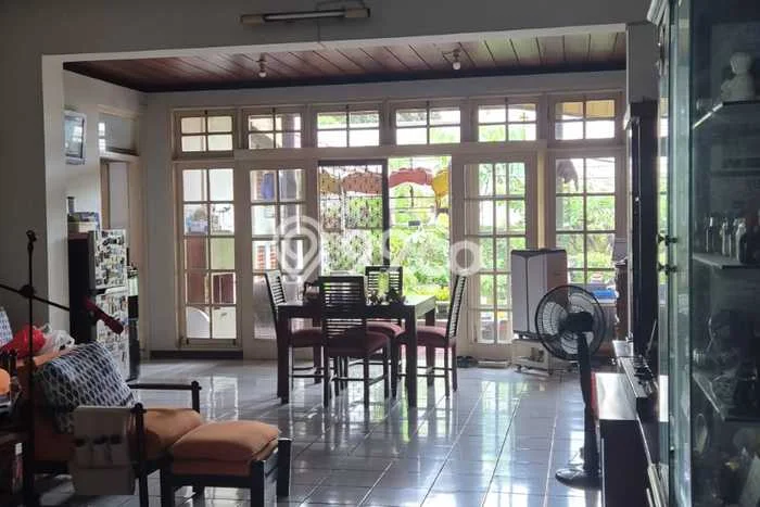 Rumah sewa siap pakai 3 Kamar Tidur di Kemang, Jakarta Selatan Rumah sewa siap pakai 3 Kamar Tidur di Kemang, Jakarta Selatan