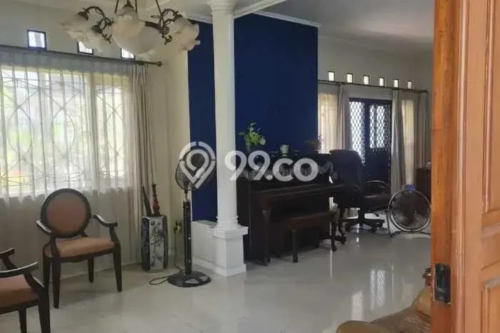 Rumah Mewah Dijual LT 306m2 di Kebon Jeruk, Jakarta Barat Rumah Mewah Dijual LT 306m2 di Kebon Jeruk, Jakarta Barat