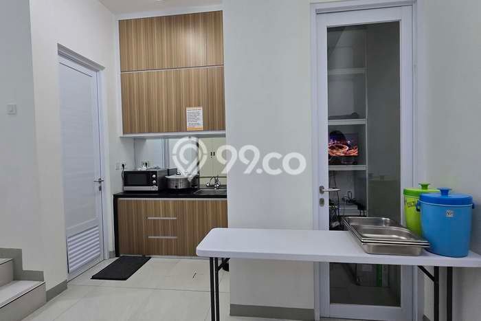 Unit Ruko Dijual di Tanah Abang Jakarta Pusat Luas Tanah 90m2, Luas Bangunan 225m2 Unit Ruko Dijual di Tanah Abang Jakarta Pusat Luas Tanah 90m2, Luas Bangunan 225m2