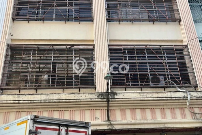 Unit Ruko Dijual di Jakarta Barat LT 142m2 & LB 568m2 Unit Ruko Dijual di Jakarta Barat LT 142m2 & LB 568m2