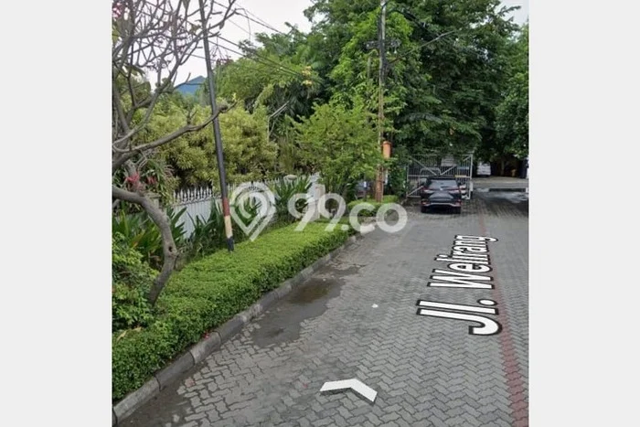 Rumah Eksklusif Siap Huni LT 745m2 di Sawahan, Surabaya Rumah Eksklusif Siap Huni LT 745m2 di Sawahan, Surabaya