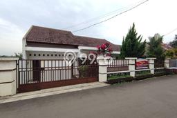 Jual Rumah Minimalis Bagus Punya 3 KT di Pamulang Tangerang Selatan SHM Jual Rumah Minimalis Bagus Punya 3 KT di Pamulang Tangerang Selatan SHM
