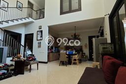 Rumah Luxury Modern Tanpa Renovasi di Graha Surabaya Rumah Luxury Modern Tanpa Renovasi di Graha Surabaya