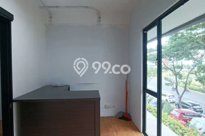 SEWA TERBAIK! Kantor Kawasan Wiyung, Luas 20m2m², Area Utama SEWA TERBAIK! Kantor Kawasan Wiyung, Luas 20m2m², Area Utama