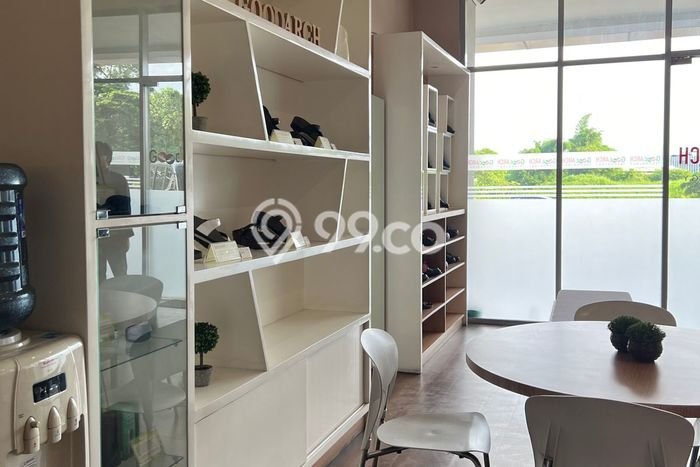 Ruko Dijual Lokasi Emas di Cengkareng Luas 765m2 Ruko Dijual Lokasi Emas di Cengkareng Luas 765m2